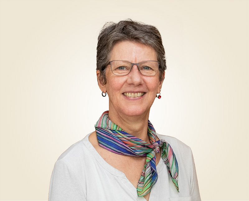 Porträt Renate Kastein - Physiotherapeutin, Heikpraktikerin und Osteopathin